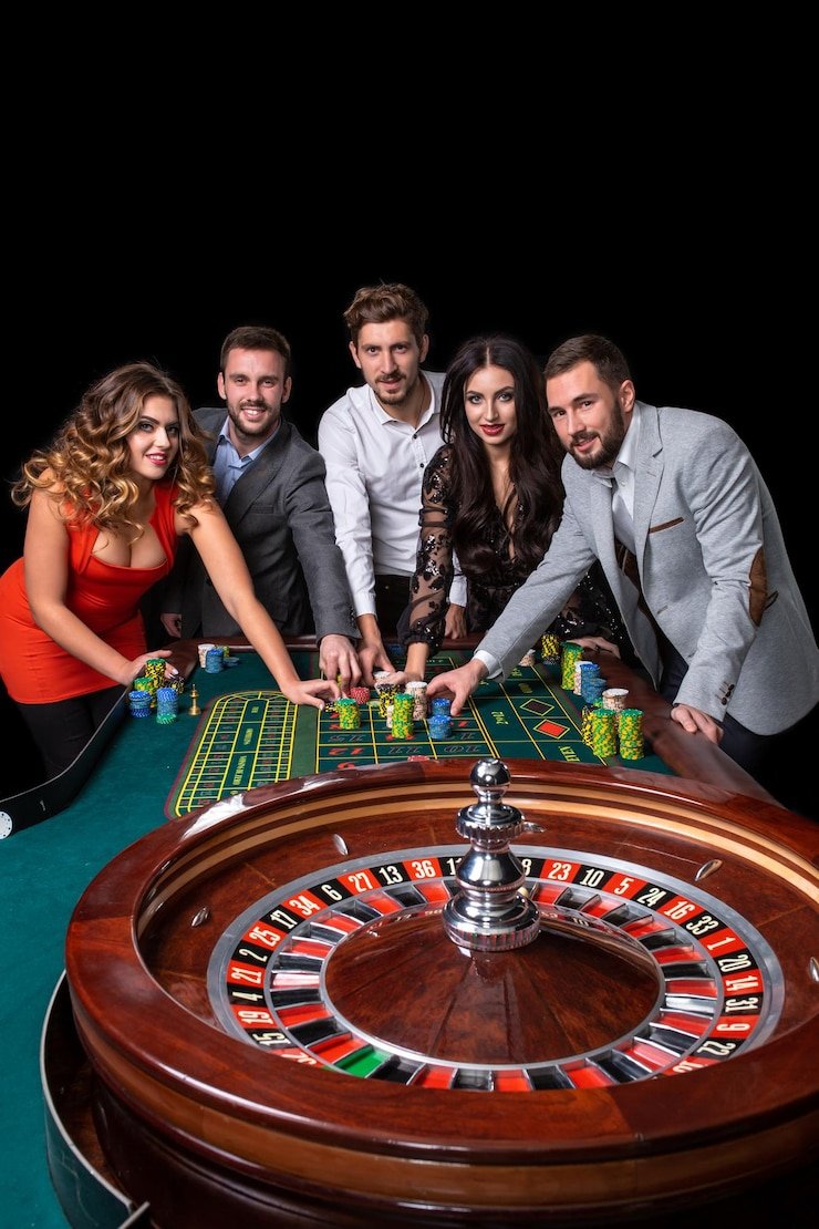 Payout table interface showing all symbol values and multiplier ranges